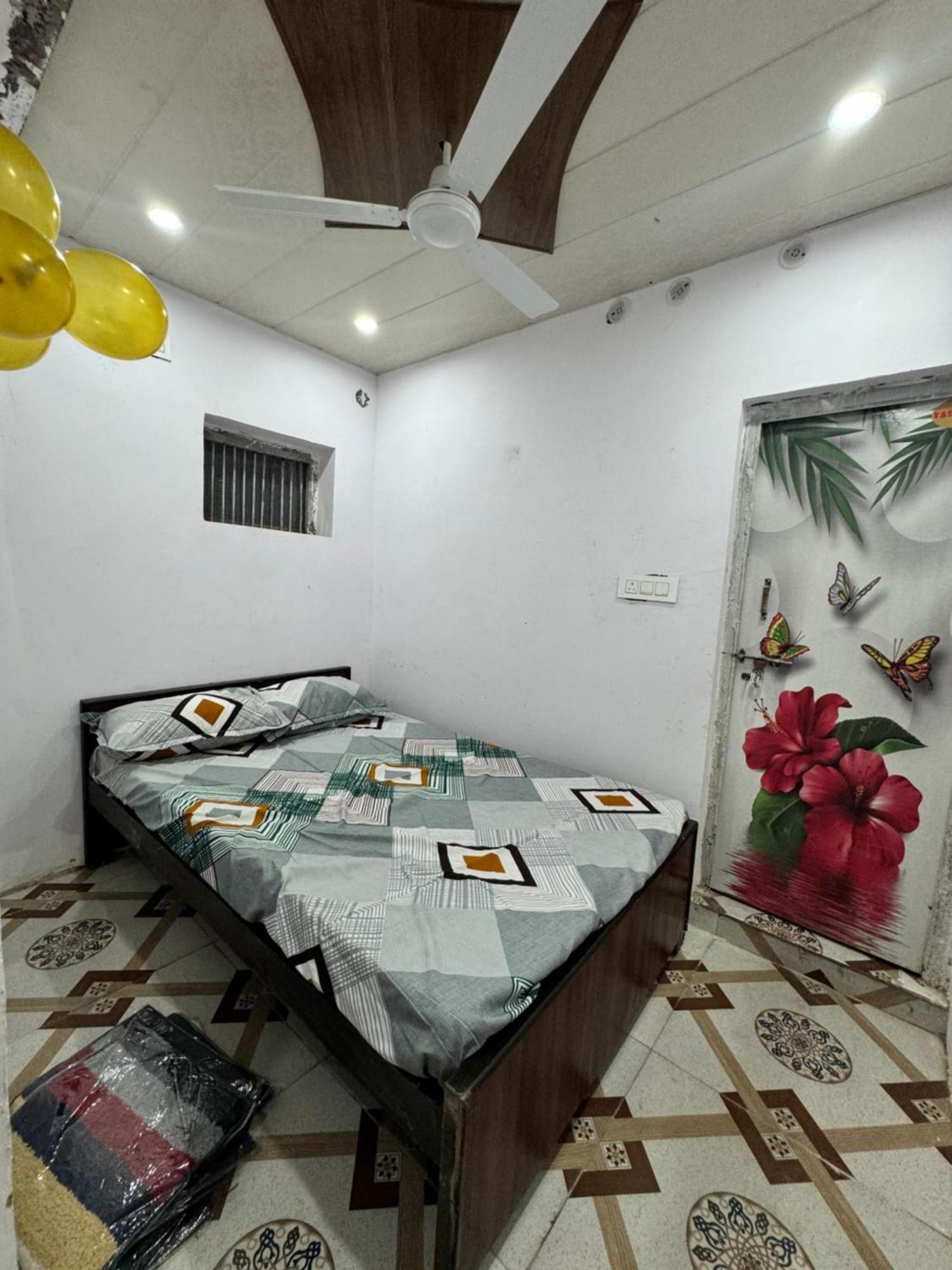 Pakhi Residency Ξενοδοχείο Vrindāvan Εξωτερικό φωτογραφία