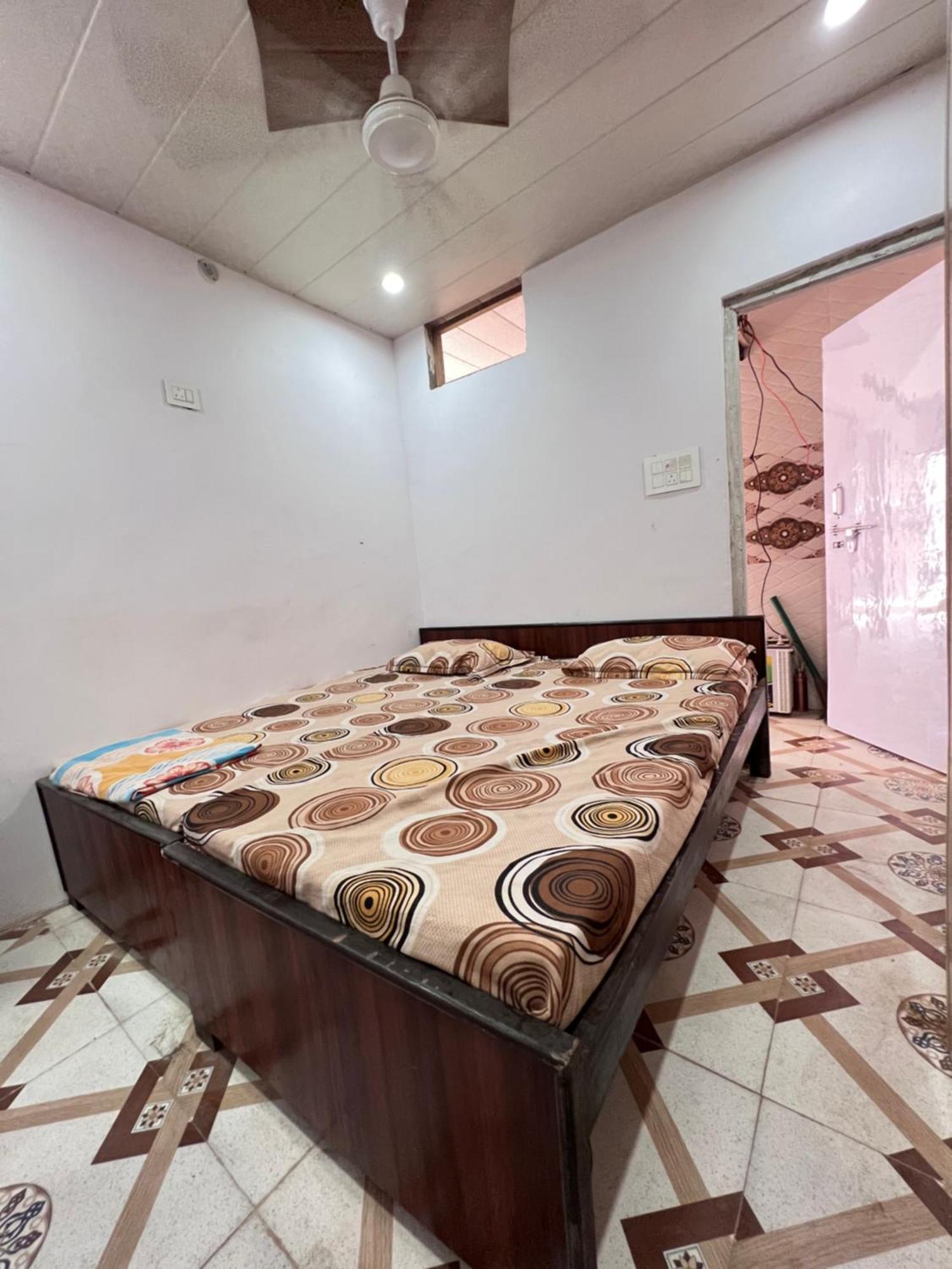 Pakhi Residency Ξενοδοχείο Vrindāvan Εξωτερικό φωτογραφία