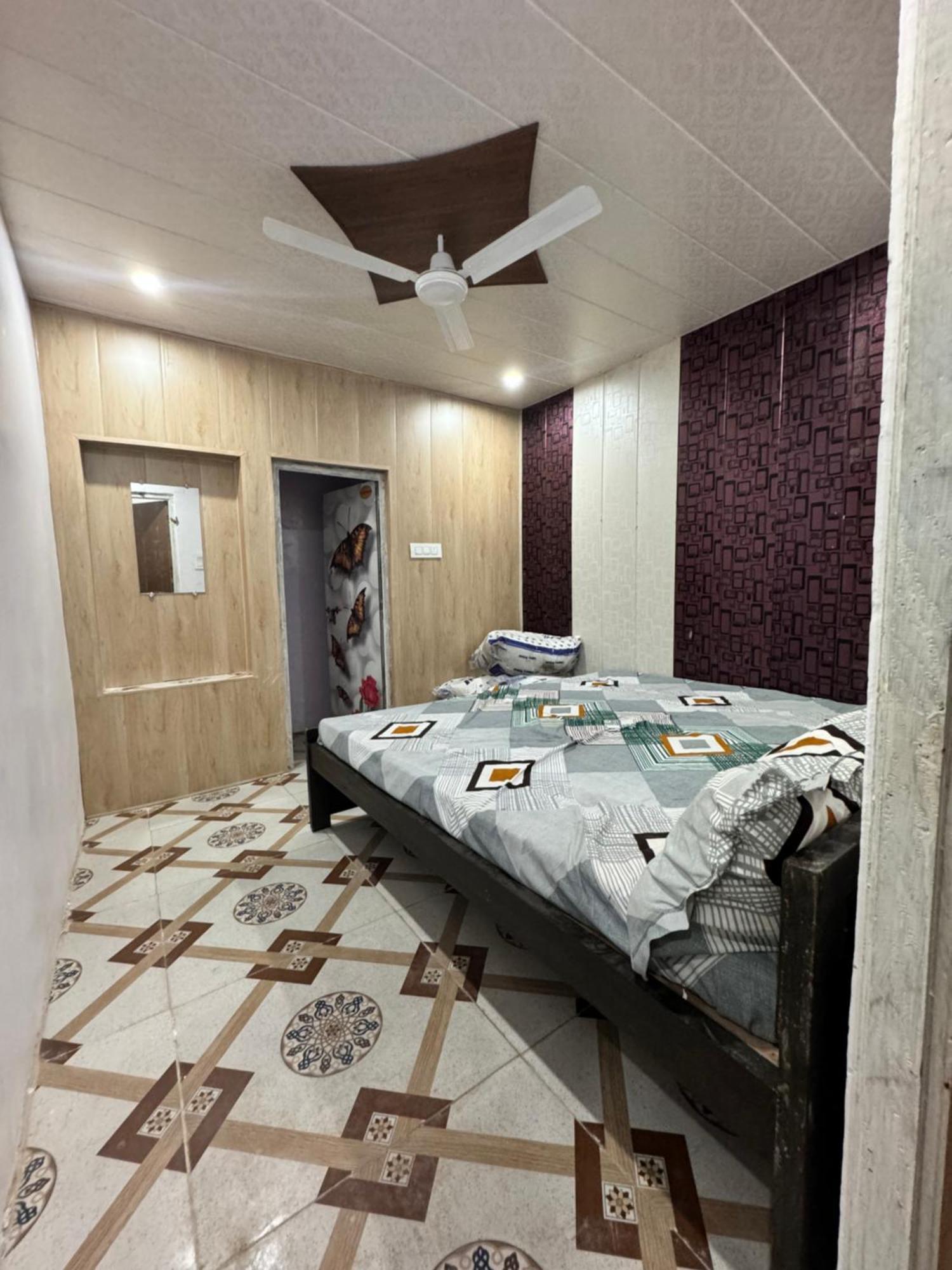 Pakhi Residency Ξενοδοχείο Vrindāvan Εξωτερικό φωτογραφία
